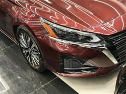 نيسان ألتيما